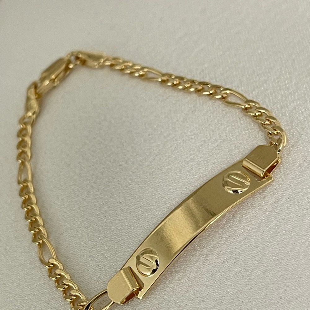 18k Hold Filled Bracelet 6”